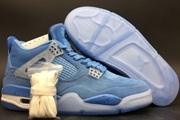Air Jordan 4 Retro UNC PE